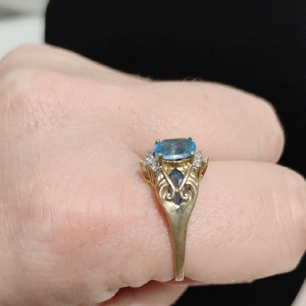 10kt Gold Blue Topaz & Diamond Elegant Gold Women's Ring Sz.10.5 - Picture 5 of 12